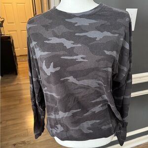 Athleta Women’sLong Sleeve Camouflage Tee - Dark and Light Gray